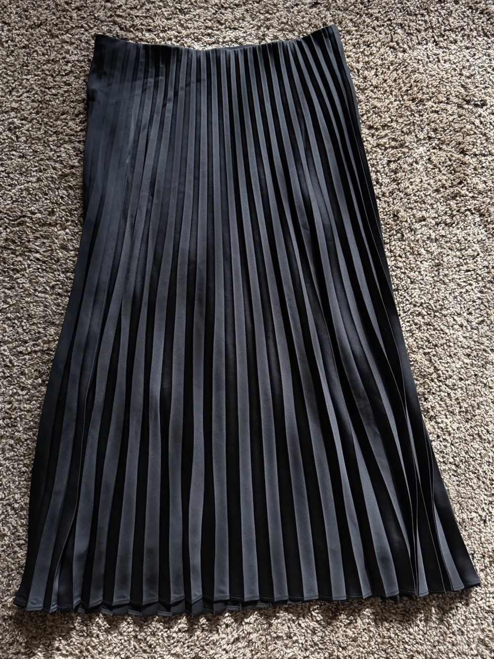 J.Crew Gwyneth Pleated Slip Skirt in Black Women Size XS New Midi Lined - Picture 4 of 4